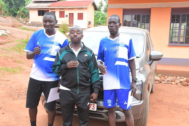 Participants in blue Kho Kho kit